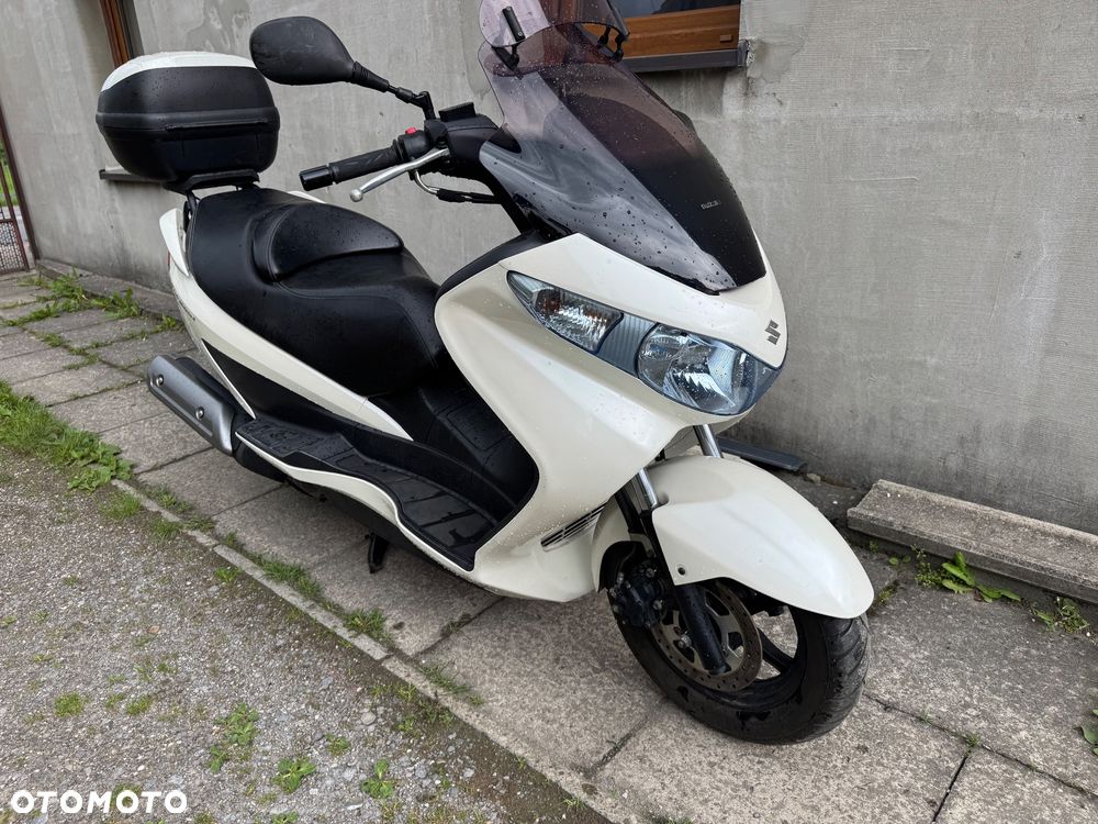 Suzuki Burgman - 7