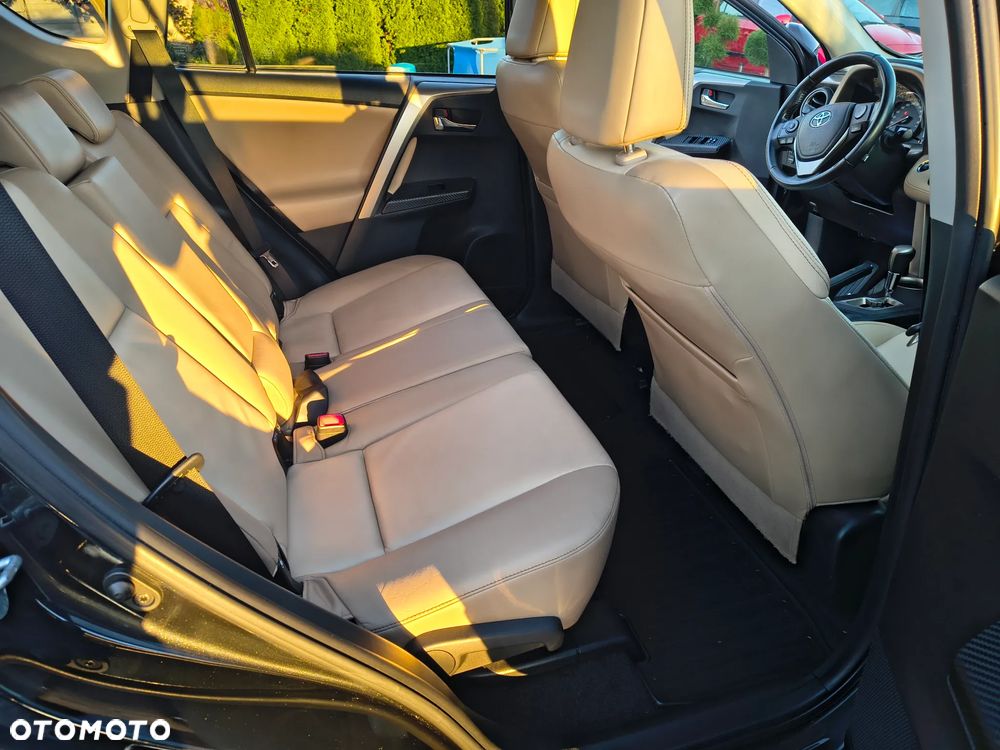 Toyota RAV4 2.0 Prestige MS EU6 - 8