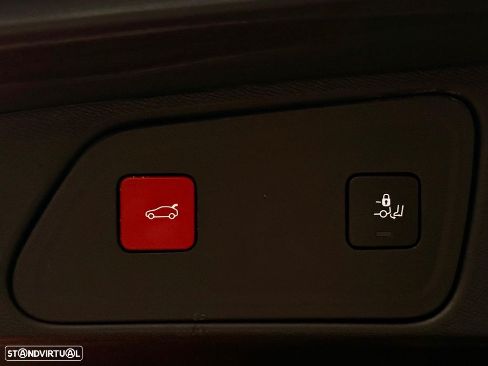 Peugeot 3008 1.6 Hybrid GT Pack e-EAT8 - 16