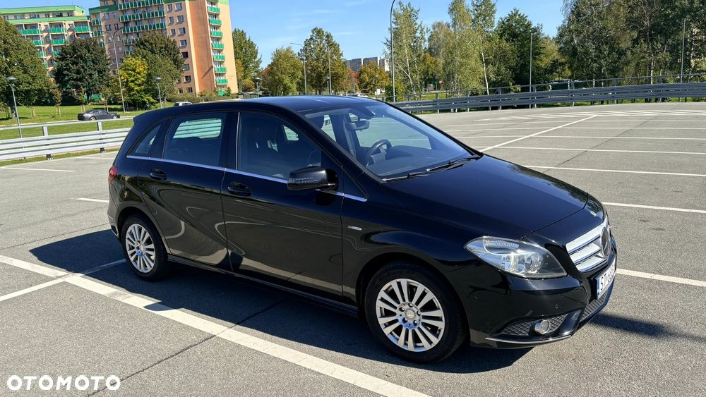 Mercedes-Benz Klasa B 180 - 12