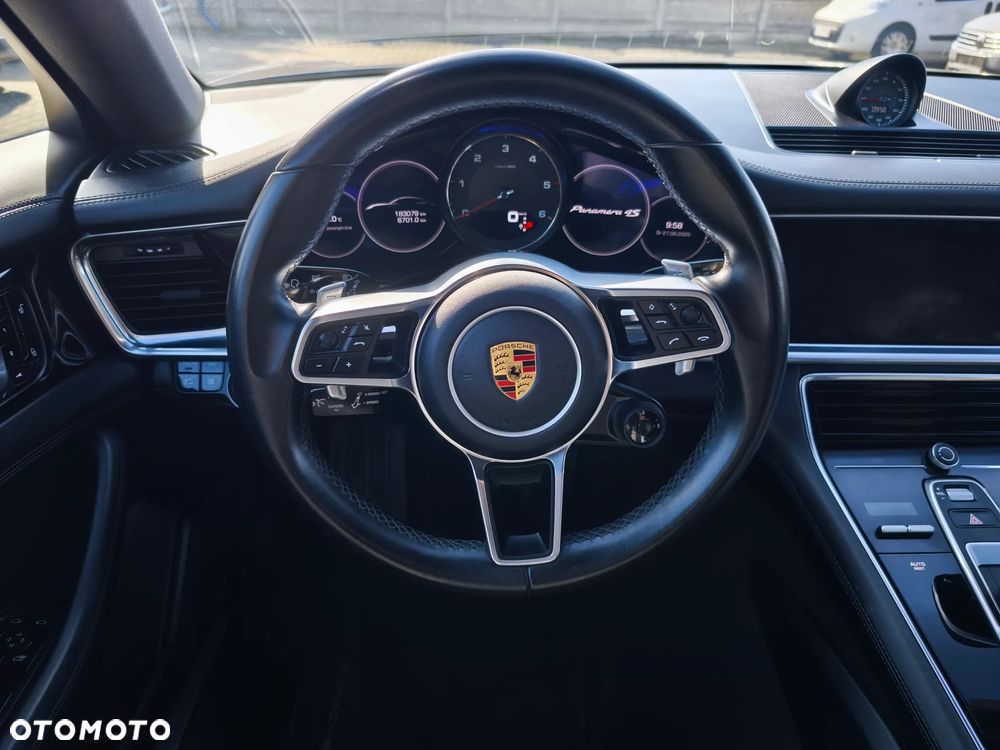 Porsche Panamera 4S Diesel - 17