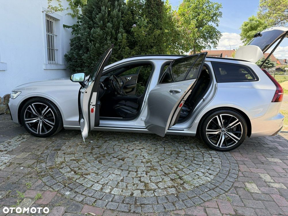 Volvo V60 T4 Geartronic R-Design - 27