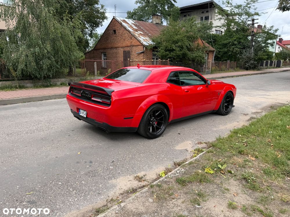 Dodge Challenger - 20
