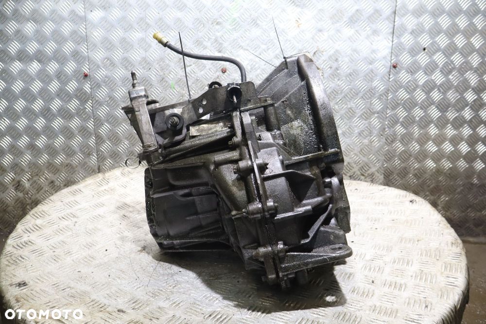 SKRZYNIA 6 BIEGOWA ESPACE IV 2.0DCI 8200562301 - 3