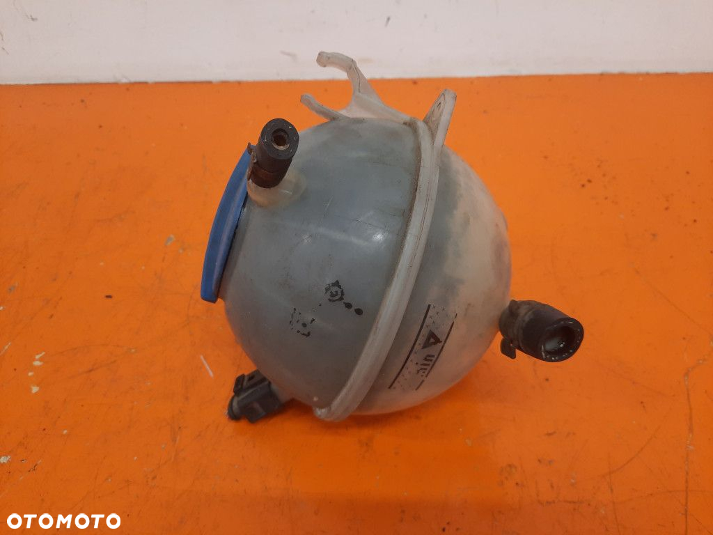 VOLKSWAGEN TOURAN  I 1 03-06 MINIVAN ZBIORNICZEK WYRÓWNAWCZY IKO121407 AVQ - 2