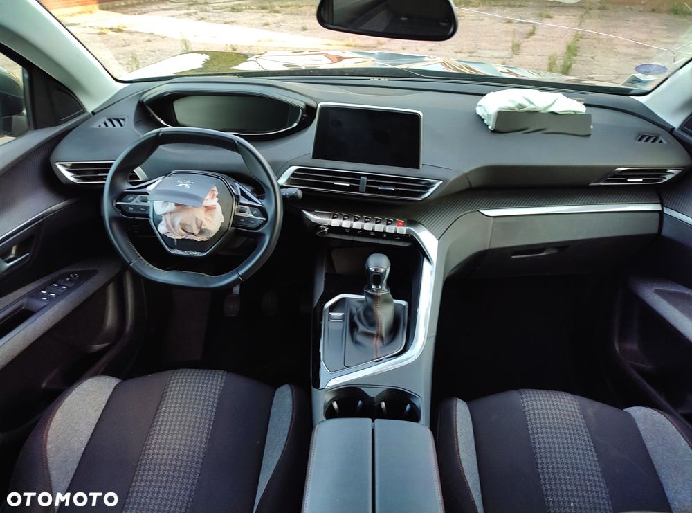 Peugeot 3008 1.2 PureTech Active S&S - 9