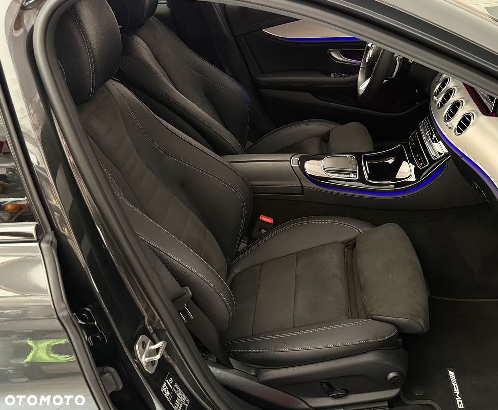 Mercedes-Benz Klasa E 220 d 4-Matic AMG/Avantgarde - 14