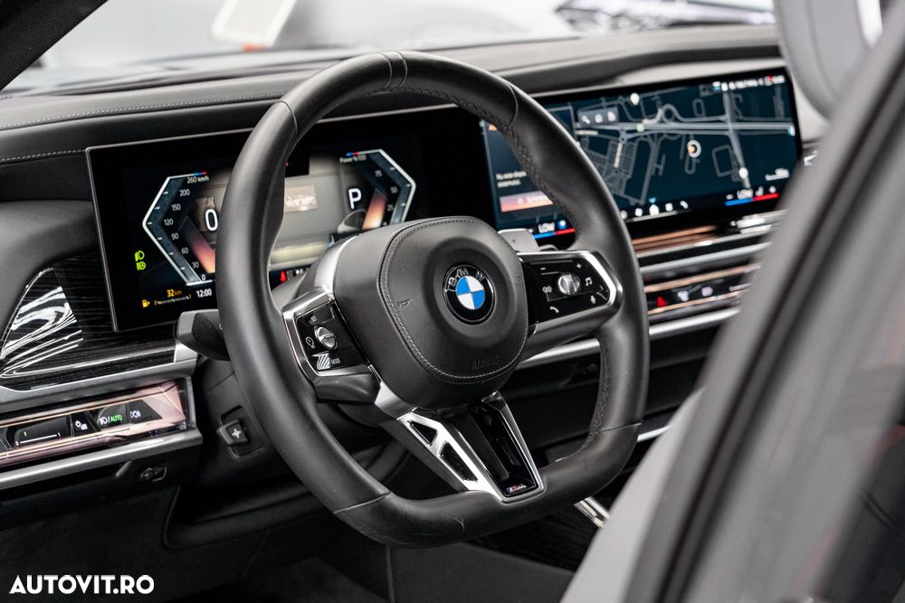 BMW Seria 7 740d xDrive MHEV - 31