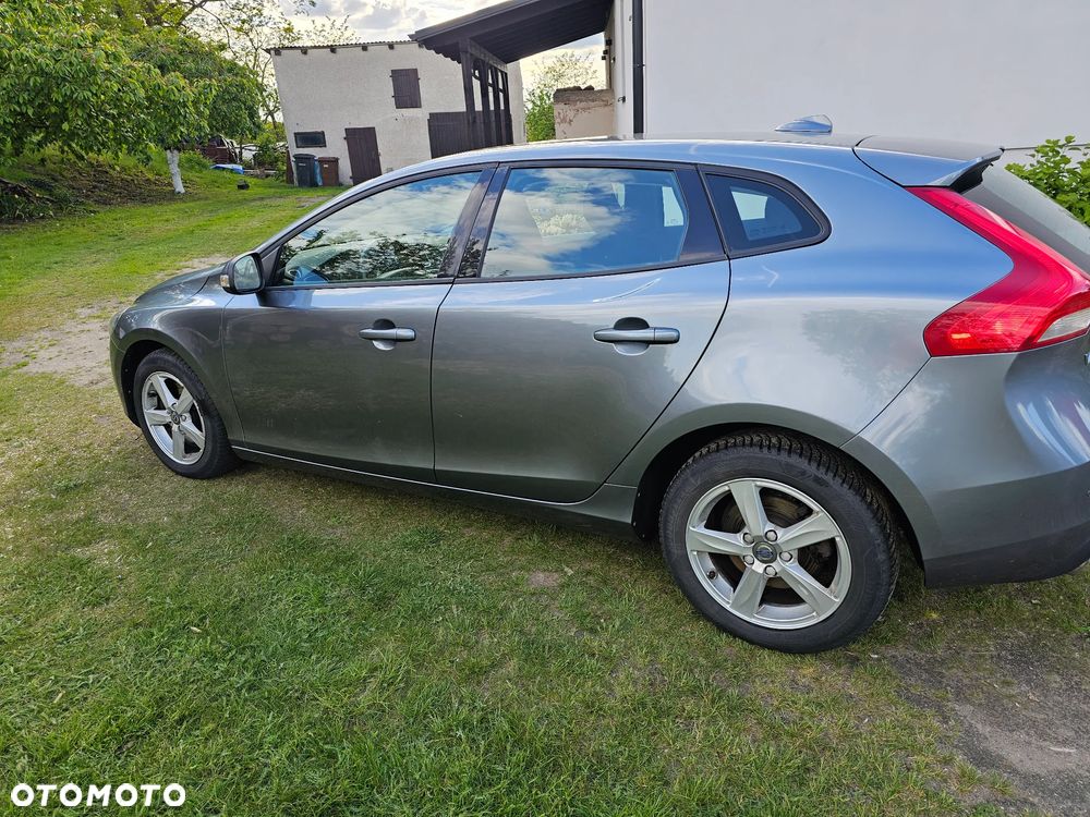 Volvo V40 D4 Kinetic - 2