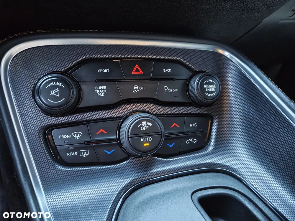 Dodge Challenger Automatik SXT Plus - 17