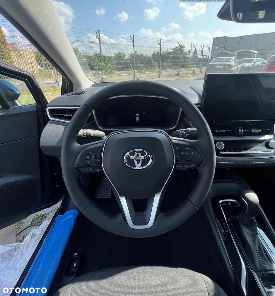 Toyota Corolla - 10