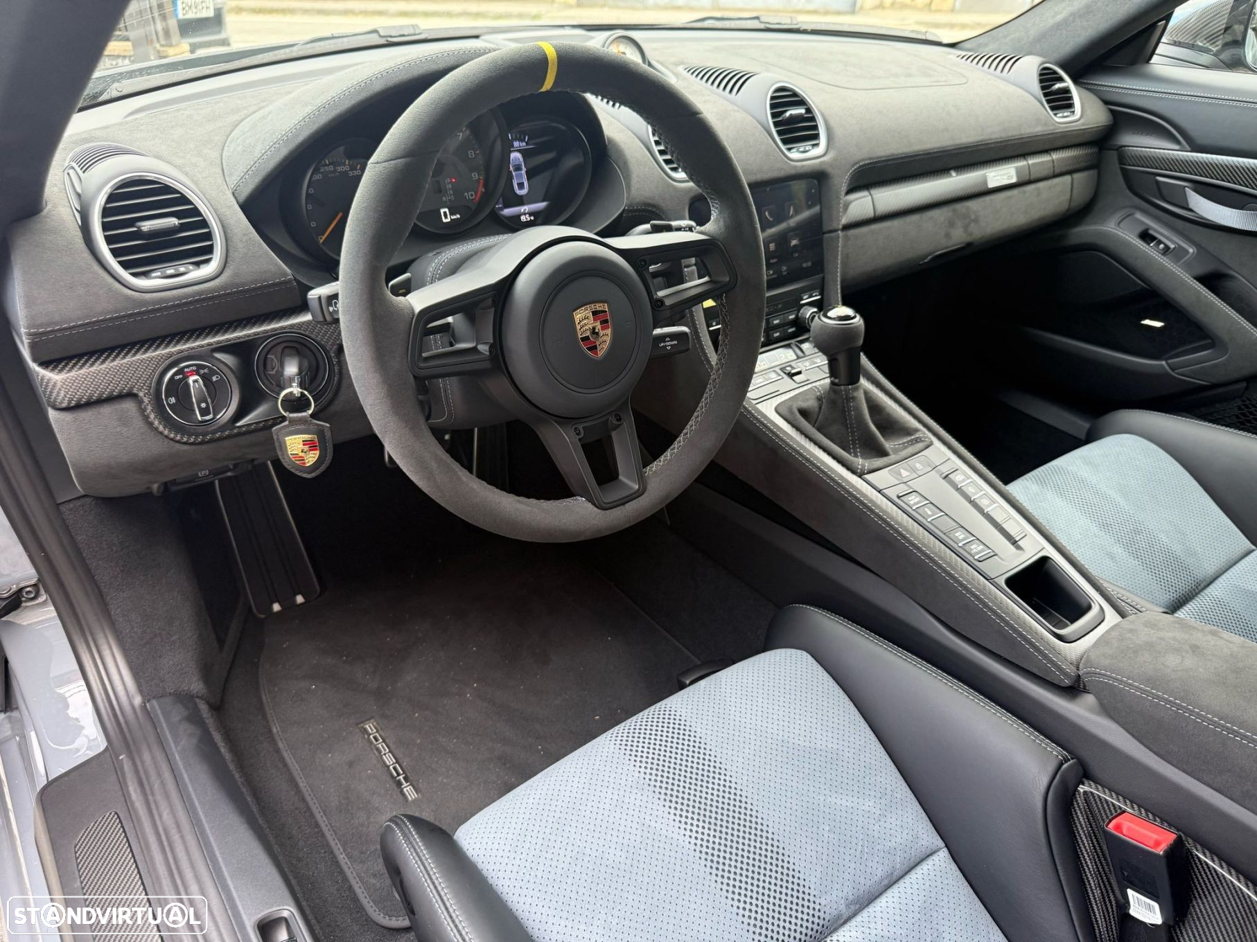 Porsche 718 Cayman GT4 RS - 22