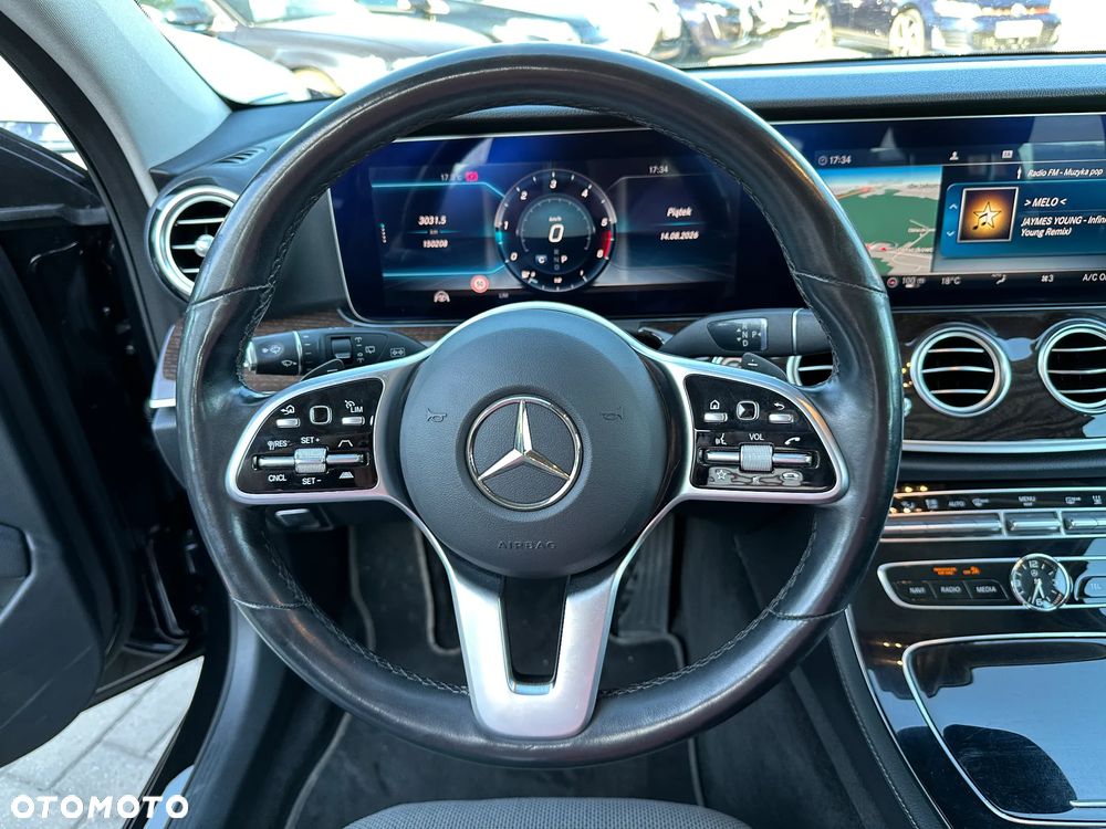 Mercedes-Benz Klasa E - 8