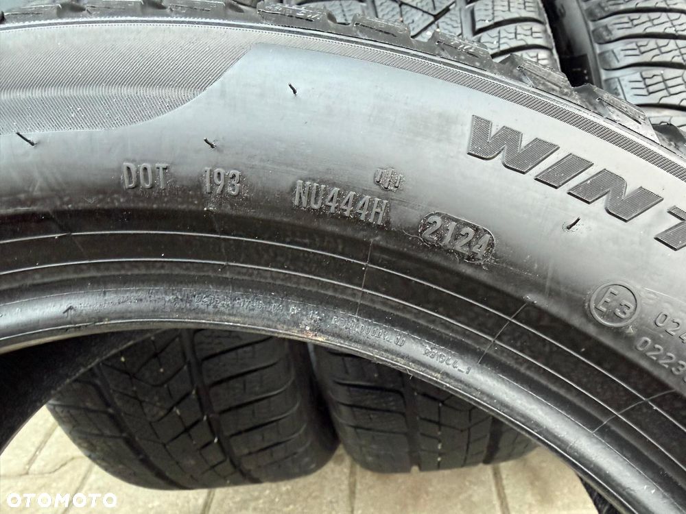 OPONY ZIMOWE PIRELLI Sottozero 3 Winter 225/50/17 98H XL 2024 KOMPLET - 8