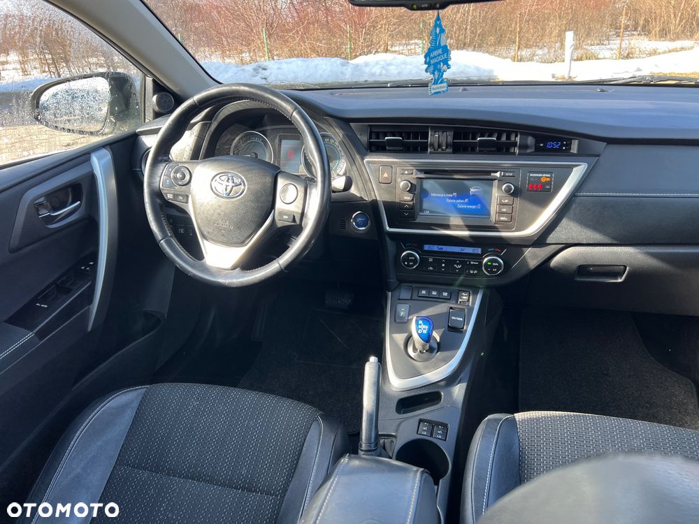 Toyota Auris 1.8 HSD Prestige NAVI - 11