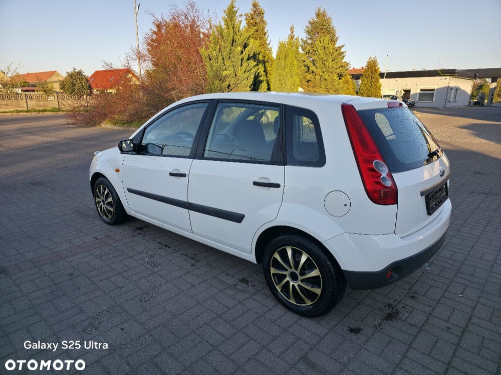 Ford Fiesta - 3