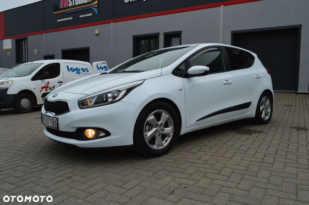 Kia Ceed 2013 photo 5