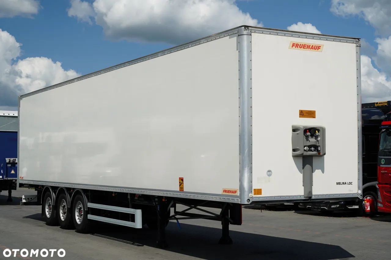 Fruehauf KONTENER / KOFFER /  DOPPLESTOCK / OSIE SAF / 2 OSIE  PODNOSZONE / ROLETA / MOCNA PODŁOGA: SZYNA DESKA - 1