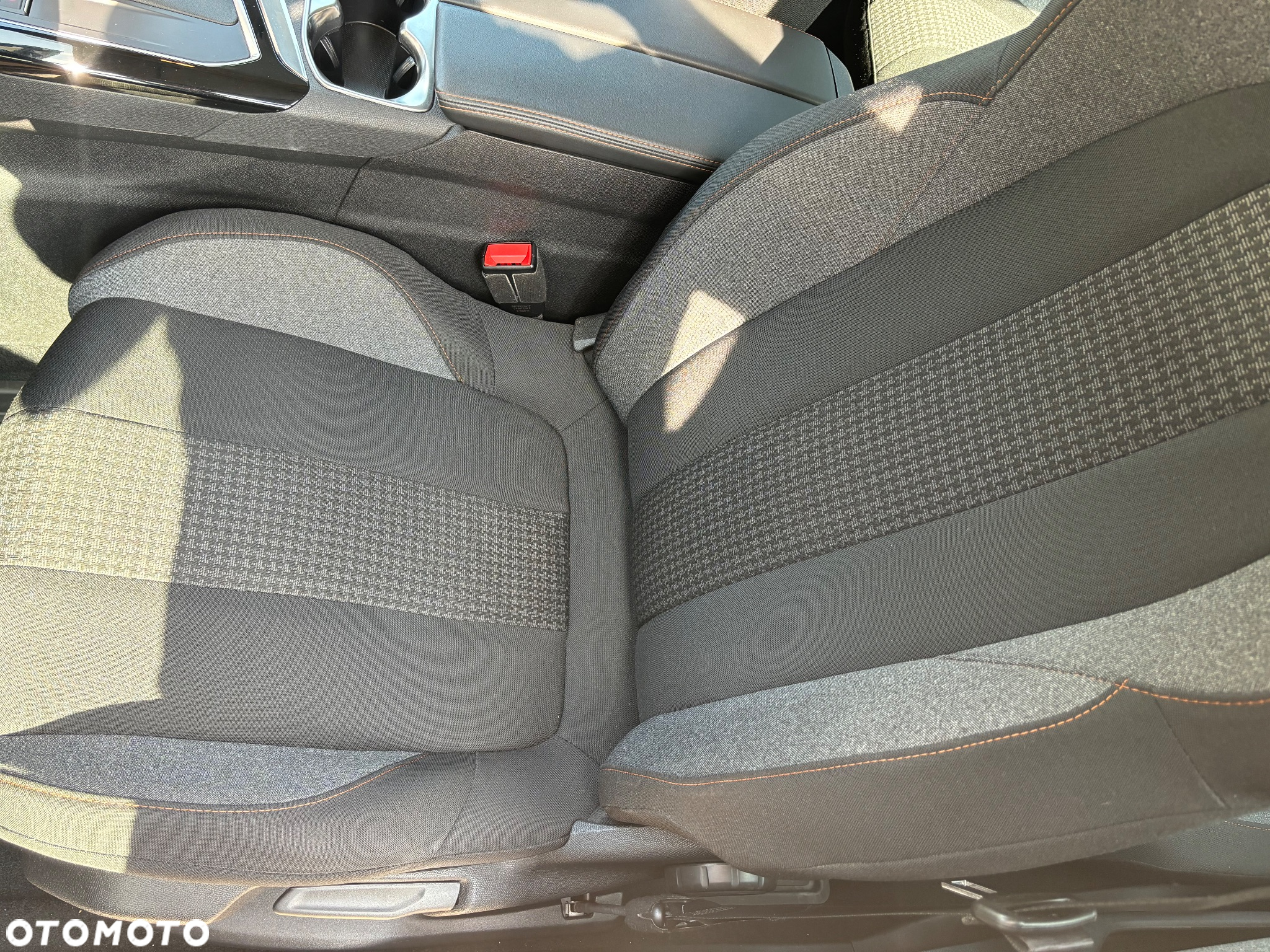 Peugeot 3008 1.5 BlueHDi Active S&S - 9