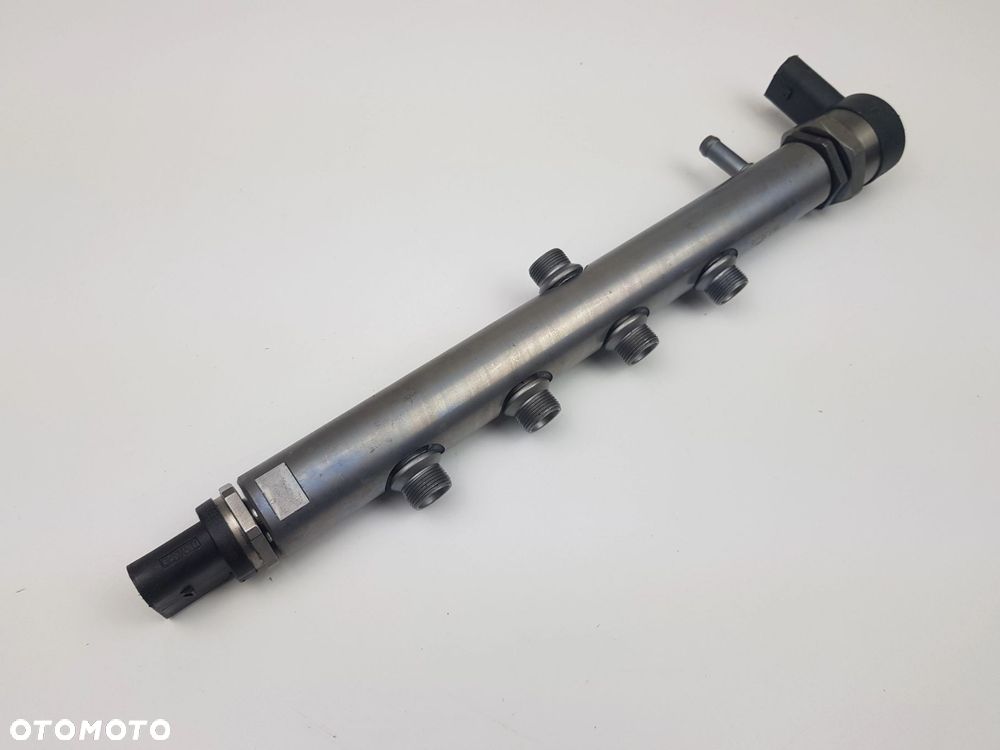 NOWA ORYGINALNA Listwa wtryskowa Mercedes w205 w213 w247 2.0 CDI A6540700095 - 5
