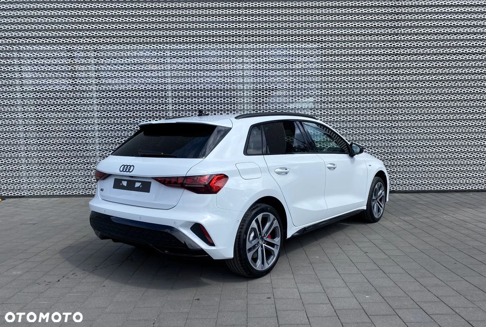 Audi A3 Sportback - 6