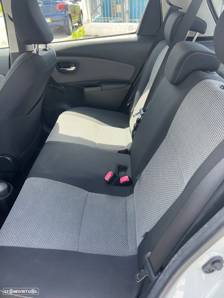 Toyota Yaris - 9