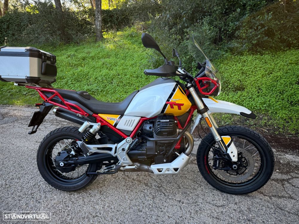 Moto Guzzi V85 TT - 3