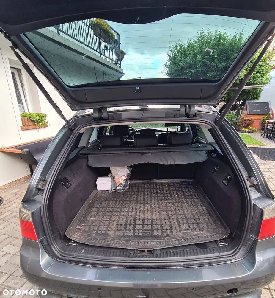 BMW Seria 5 525i - 13