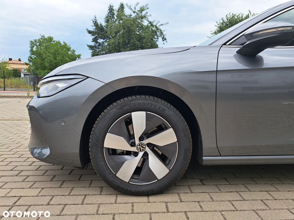 Volkswagen Passat 2.0 TDI EVO Business DSG - 27