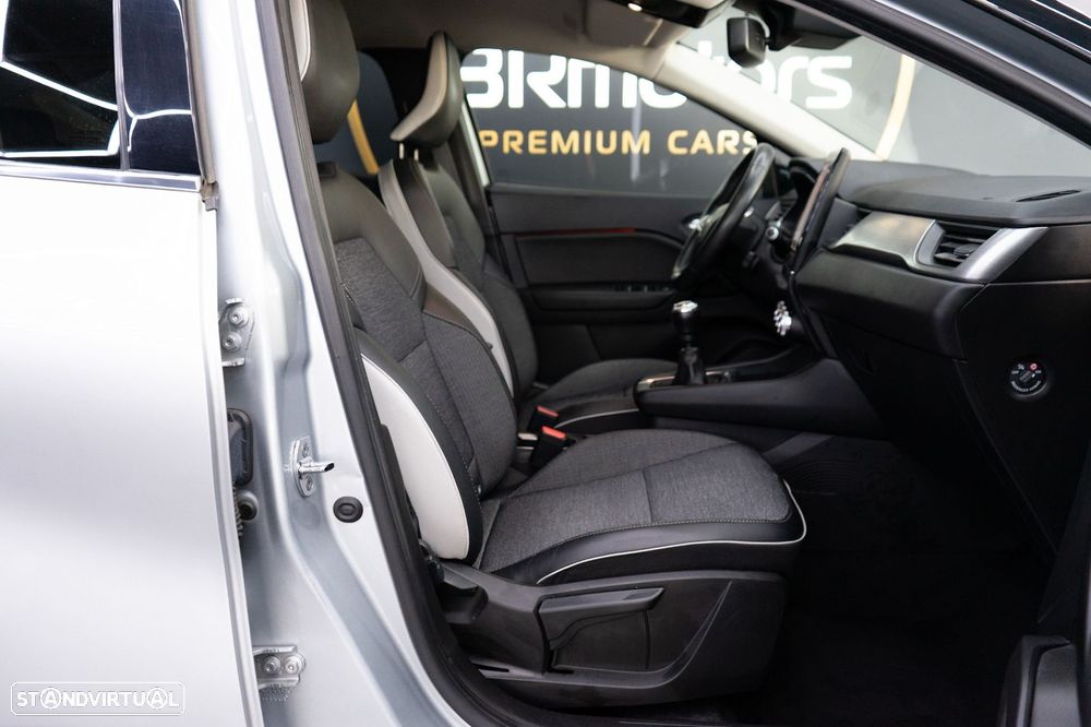 Renault Captur 1.0 TCe Techno Bi-Fuel - 41