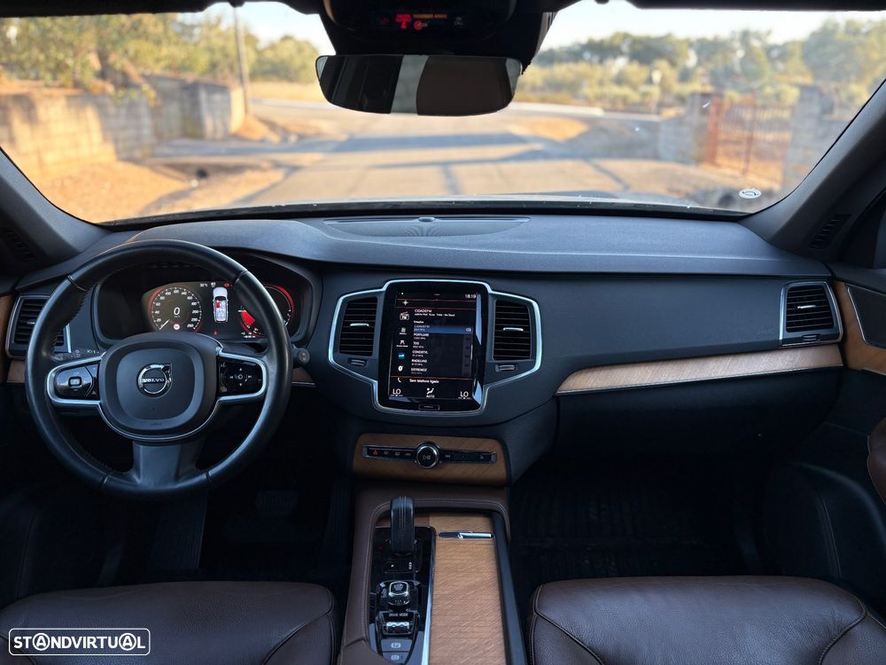 Volvo XC 90 - 9