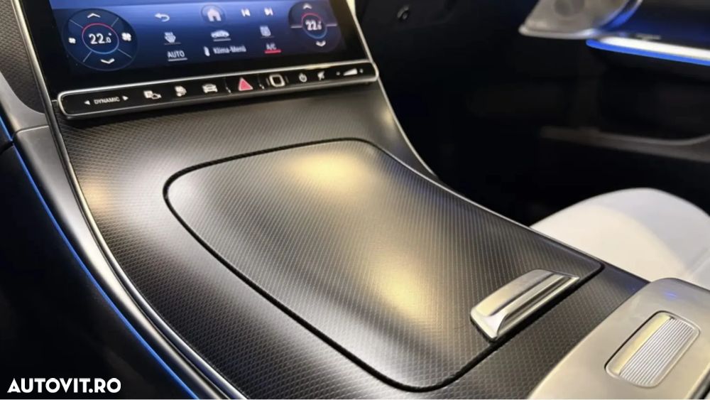 Mercedes-Benz C 300 e 9G-TRONIC AMG Line - 15