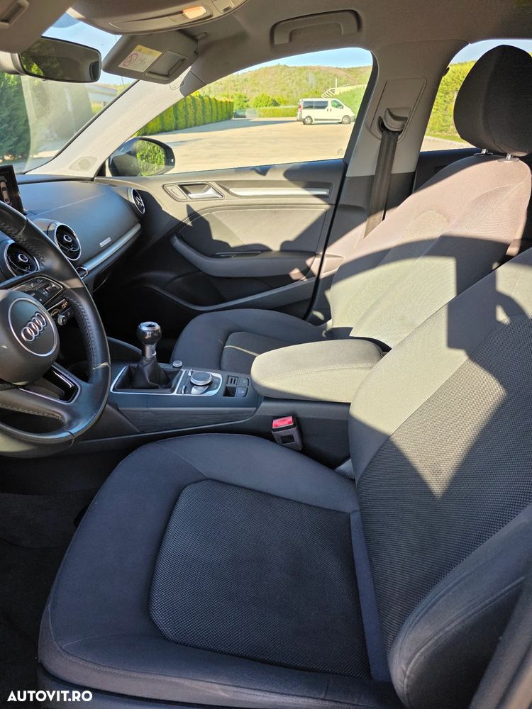 Audi A3 1.6 TDI Limousine sport - 12