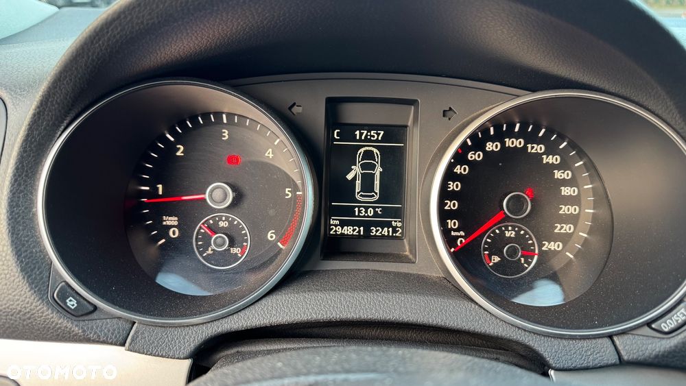 Volkswagen Golf - 20
