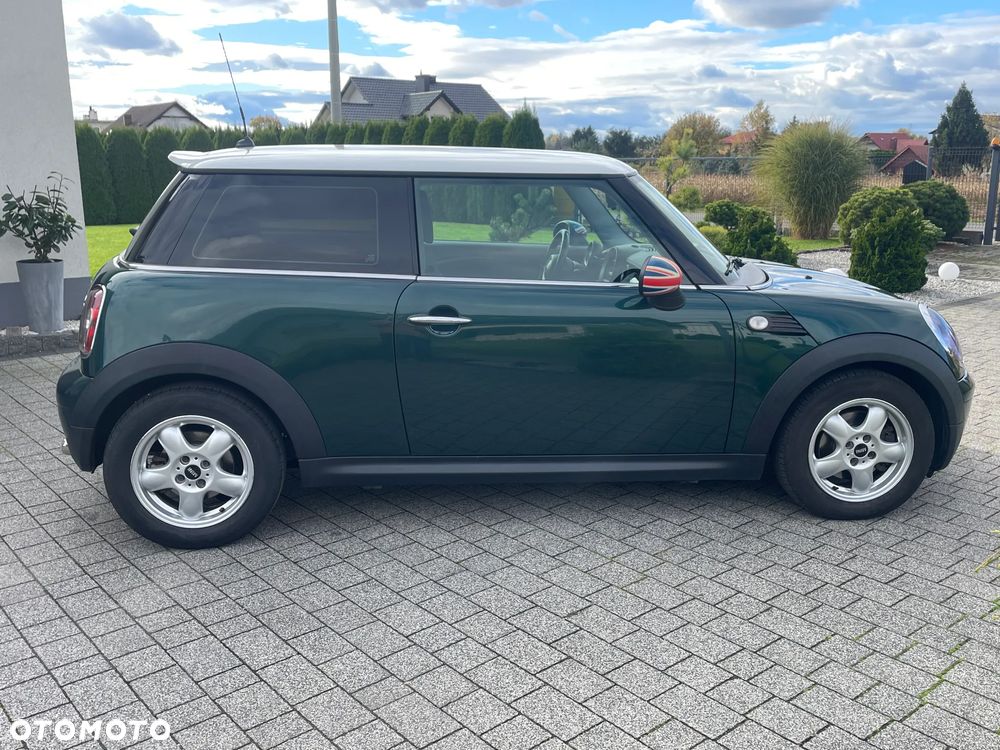 MINI Cooper Standard - 2