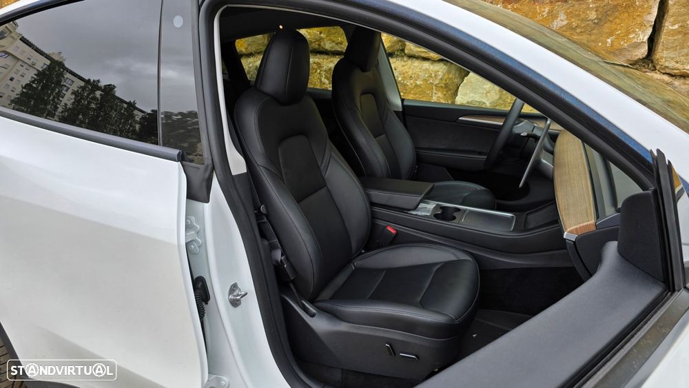 Tesla Model Y Long Range Tração Integral - 55
