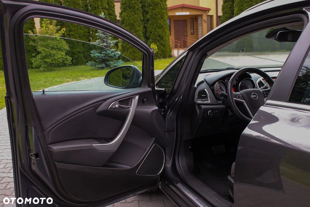 Opel Astra 1.6 Turbo Automatik Cosmo - 33