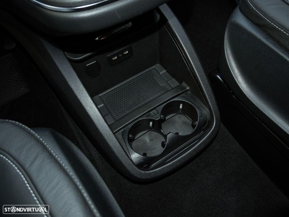Mercedes-Benz V 250 - 44