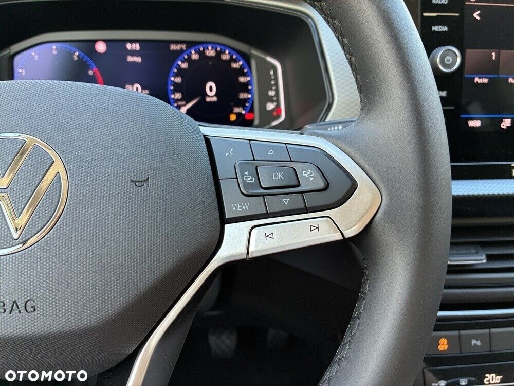 Volkswagen T-Cross - 16