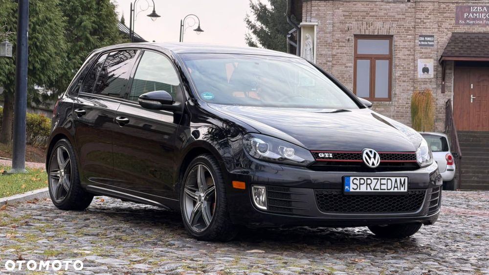Volkswagen Golf 2.0 GTI - 2