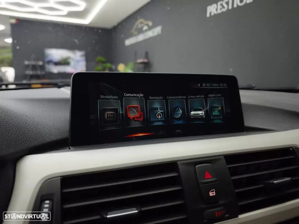 BMW 330 e iPerformance Line Luxury Purity - 37