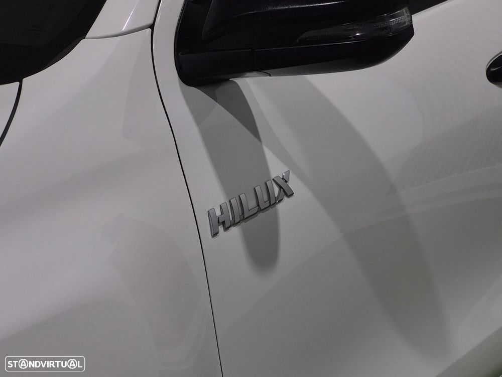 Toyota Hilux 2.4 D-4D - 2018 | GARANTIA | NACIONAL - 3 LUG - 5