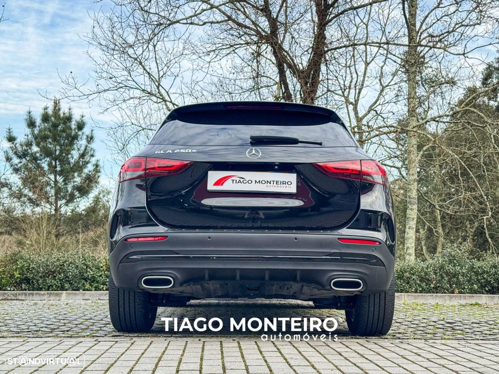 Mercedes-Benz GLA 250 e AMG Line - 30