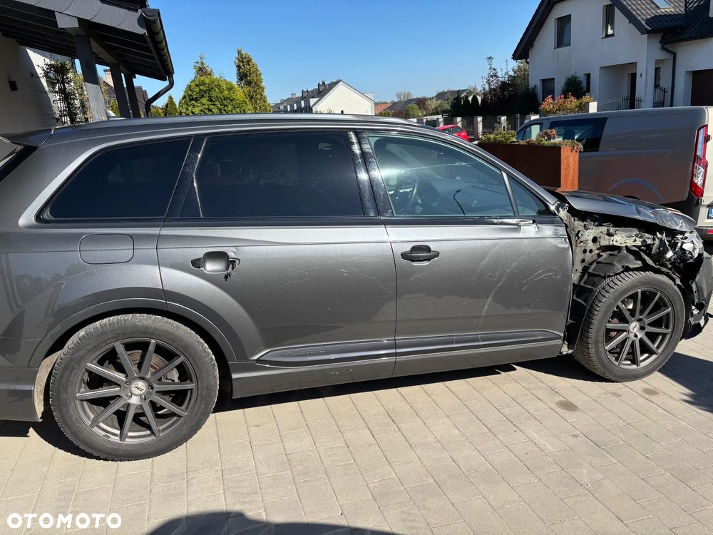 Audi Q7 - 8