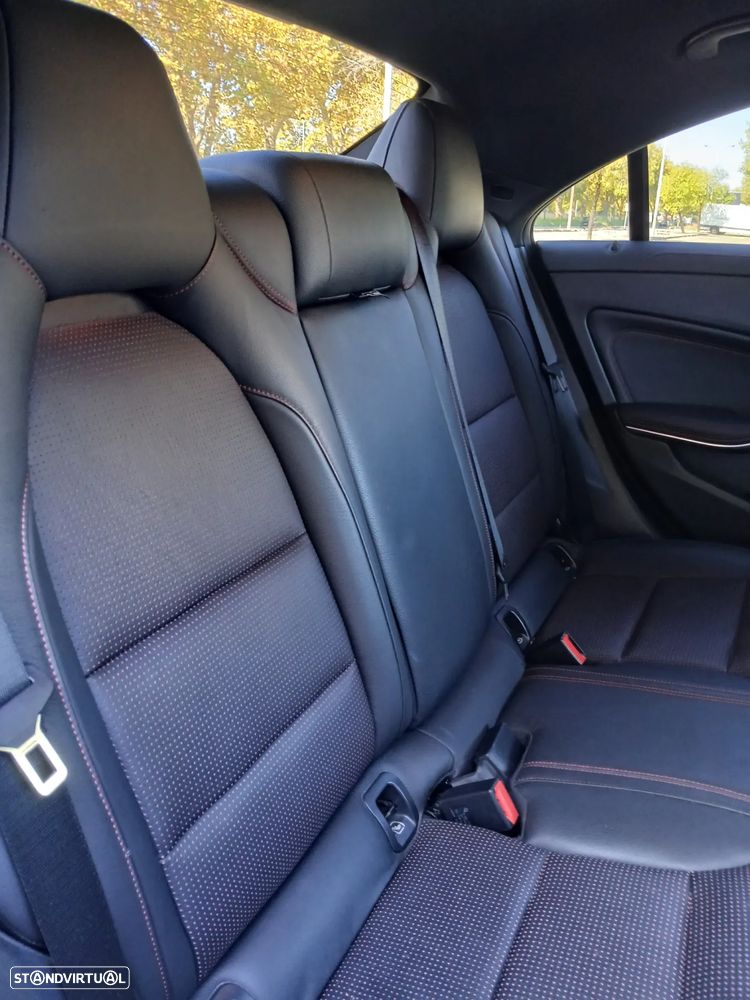 Mercedes-Benz CLA 180 d AMG Line - 13