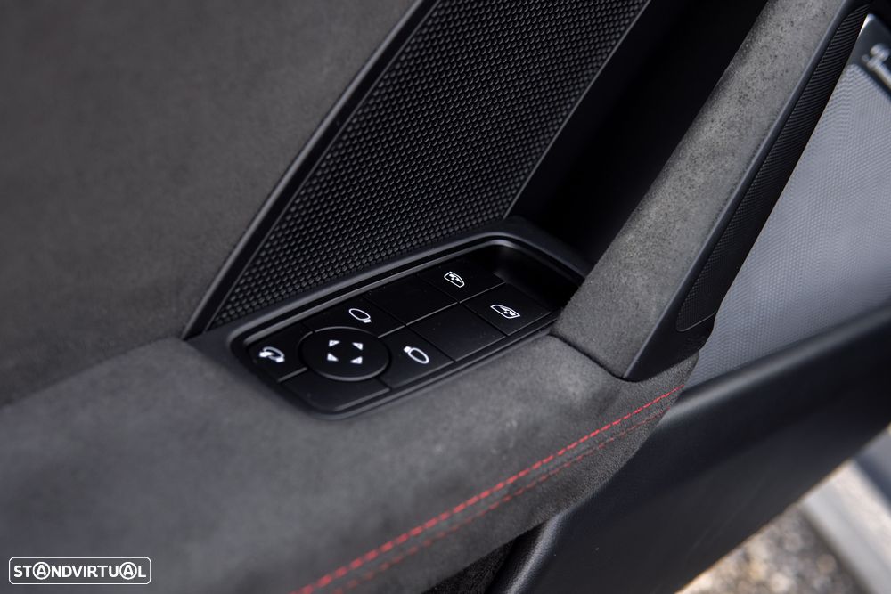 Porsche 911 (992) Carrera 4 GTS PDK - 19