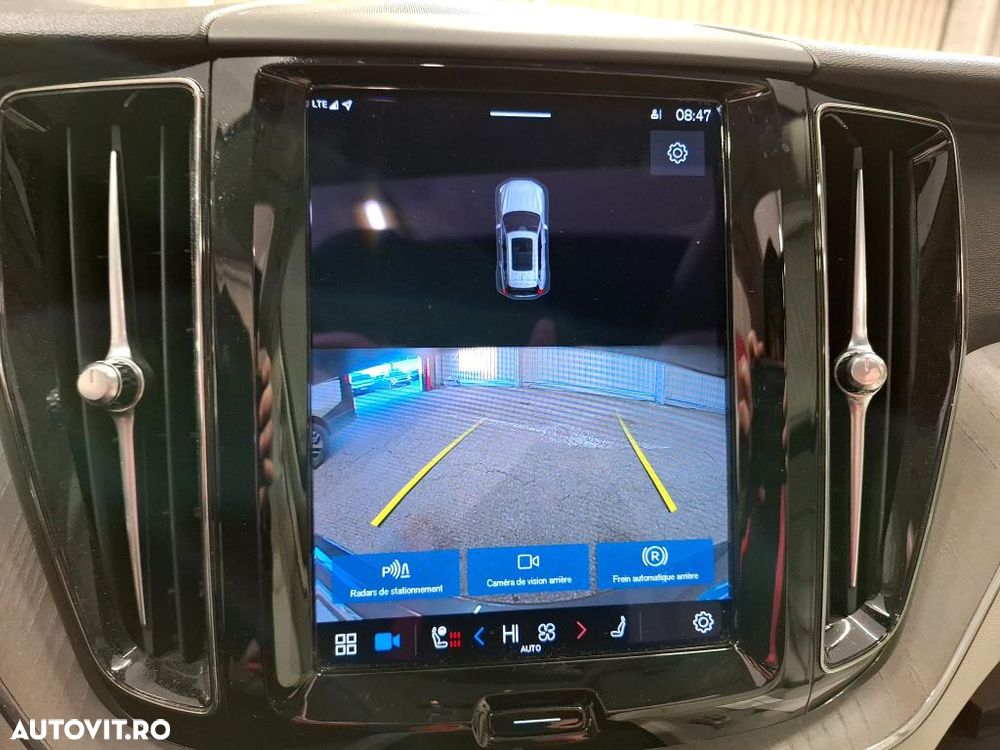 Volvo XC 60 T6 AWD Recharge Geartronic Inscription - 9