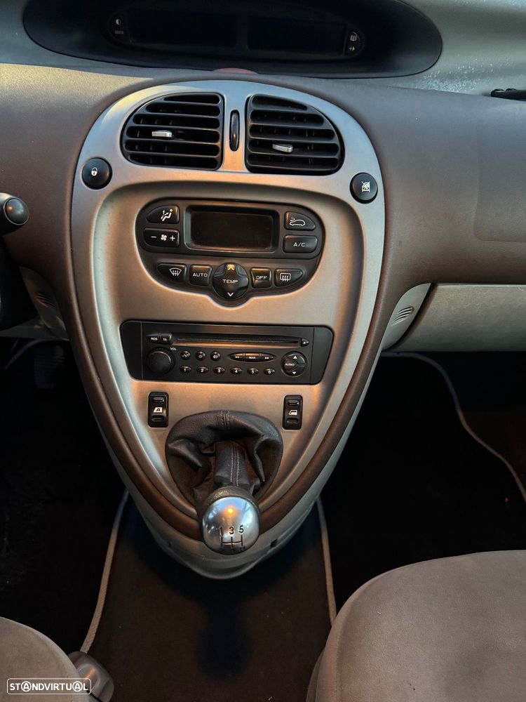 Citroën Xsara Picasso 1.6 Exclusive - 11