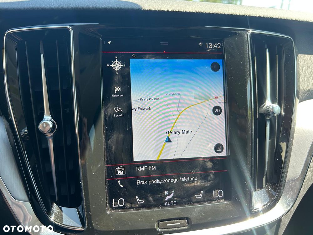 Volvo V60 B4 D Plus Dark - 34