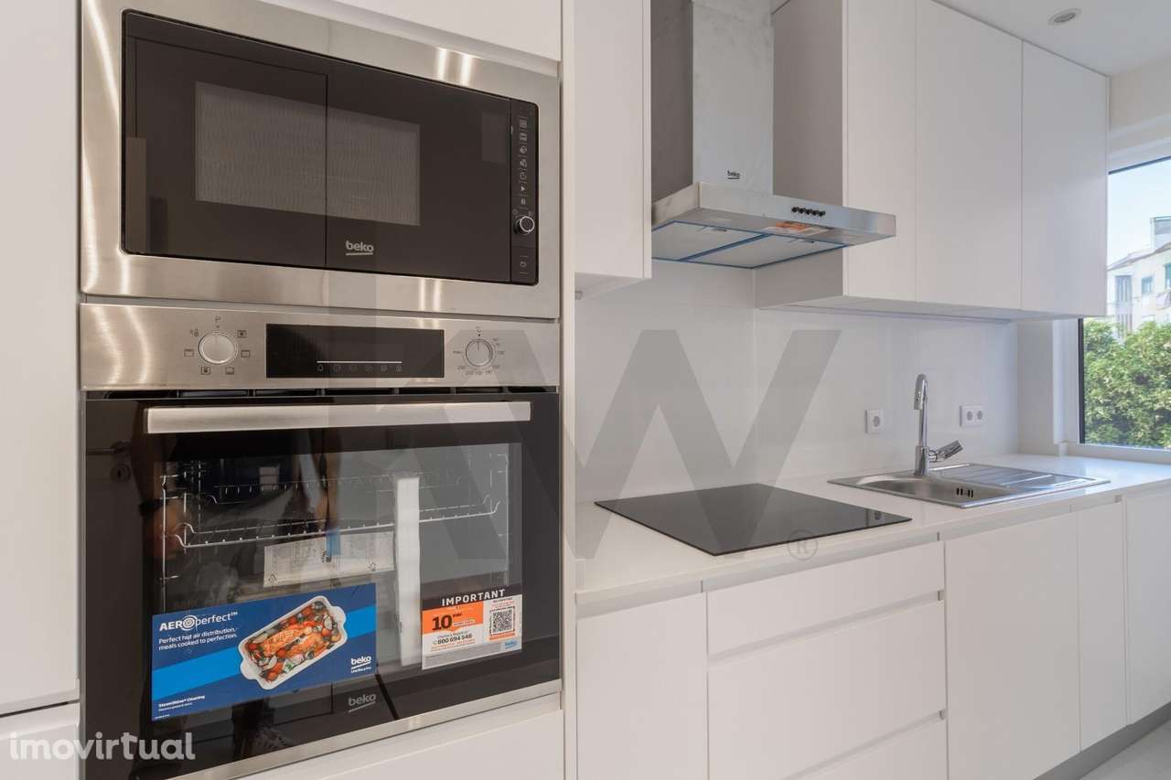 T3 Renovado com 2 WC e Varanda | 75 m2 | Campo de Ourique - Grande imagem: 3/26